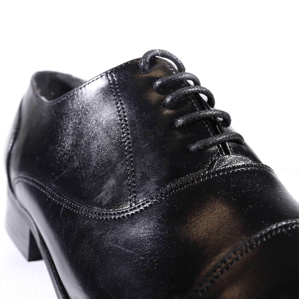 John Drake Oxford Toe-Cap in Black