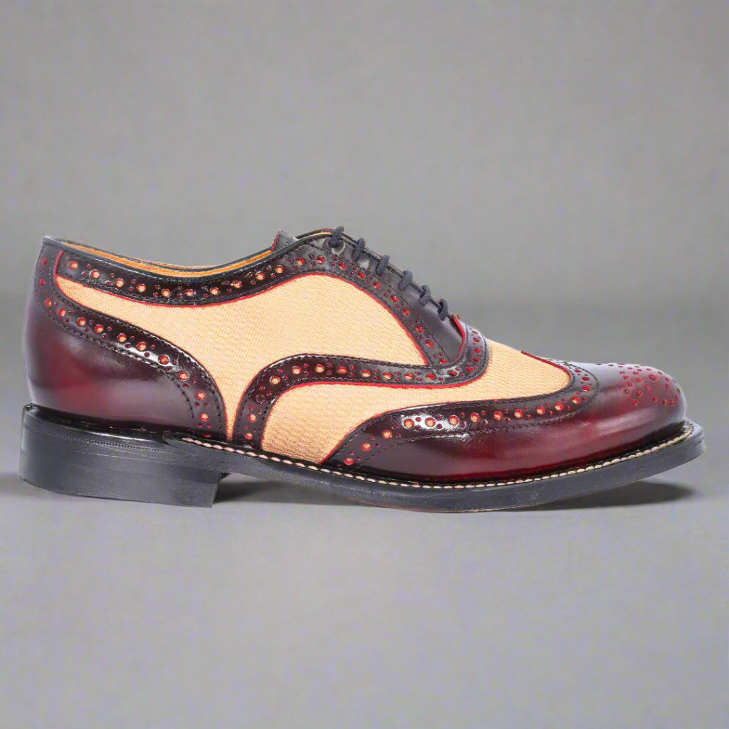 Medicus Mesh Lace-Up in Wine