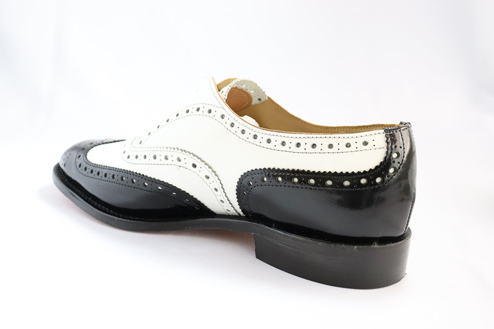 Crockett & Jones Oxford Cobbler Brogue - Black and White Lace-Up (Genuine Leather Upper and Sole)
